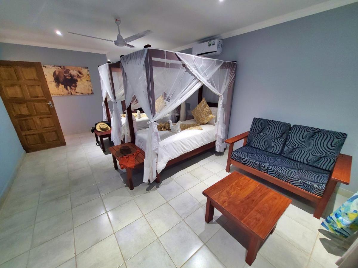 Tlou Safari Lodge Kasane Kültér fotó